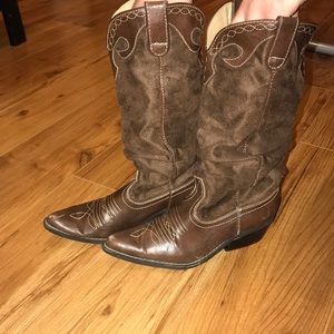 Your FAVORITE Cowgirl Suede Boots